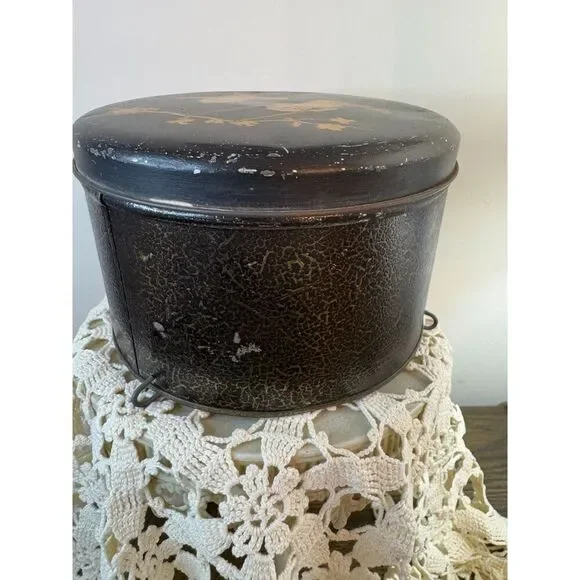 RARE 1920's Kewpie candy tin, Rose O'Neill tin, Kewpies on a swing must see - Picture 7 of 7